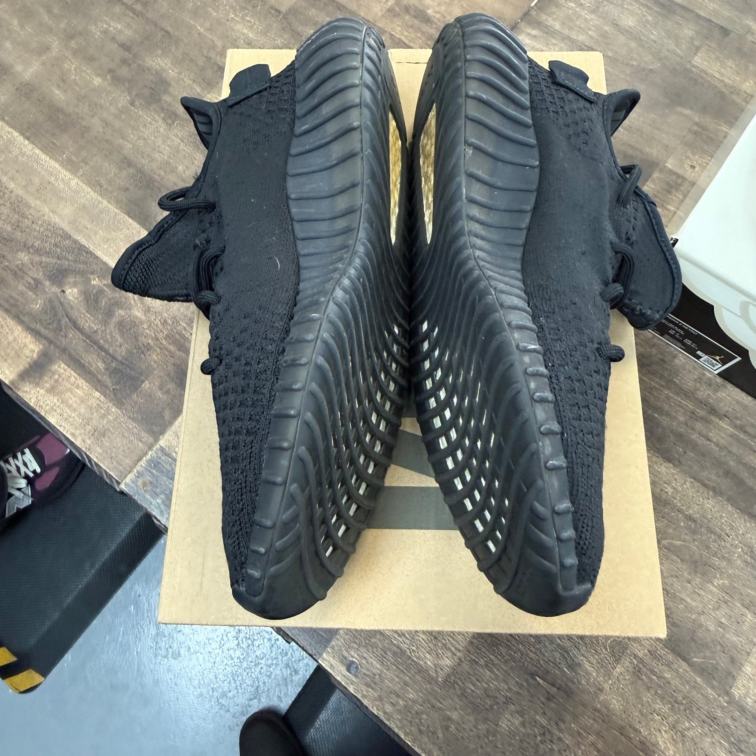 Onyx Yeezy 350 (USED)