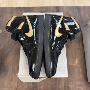 Jordan 1 Retro High Black Metallic Gold (2020) Size 12 (Pre-Owned) - Image 3