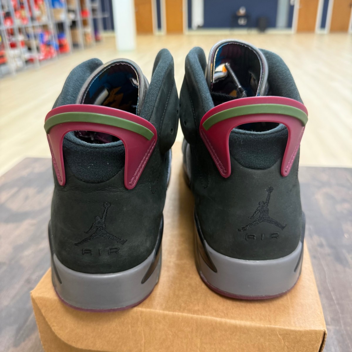 Jordan 6 Retro Bordeaux Size 13 (Pre-Owned) - Image 5