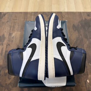 Jordan 1 Retro High OG Midnight Navy - Image 4