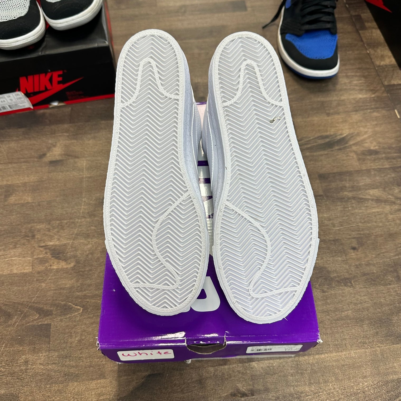 Triple White SB Zoom Blazer Mid (USED)