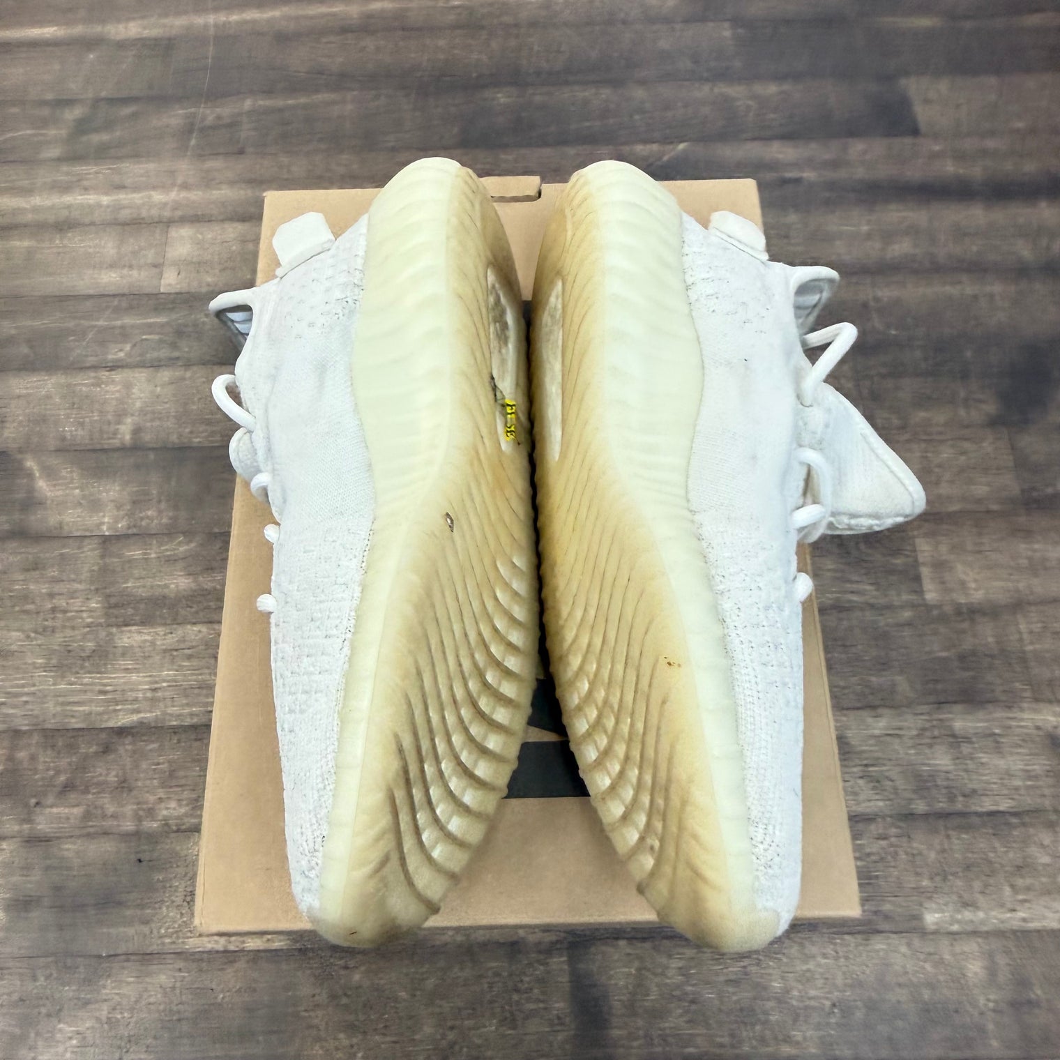 Bone Yeezy 350 (USED)
