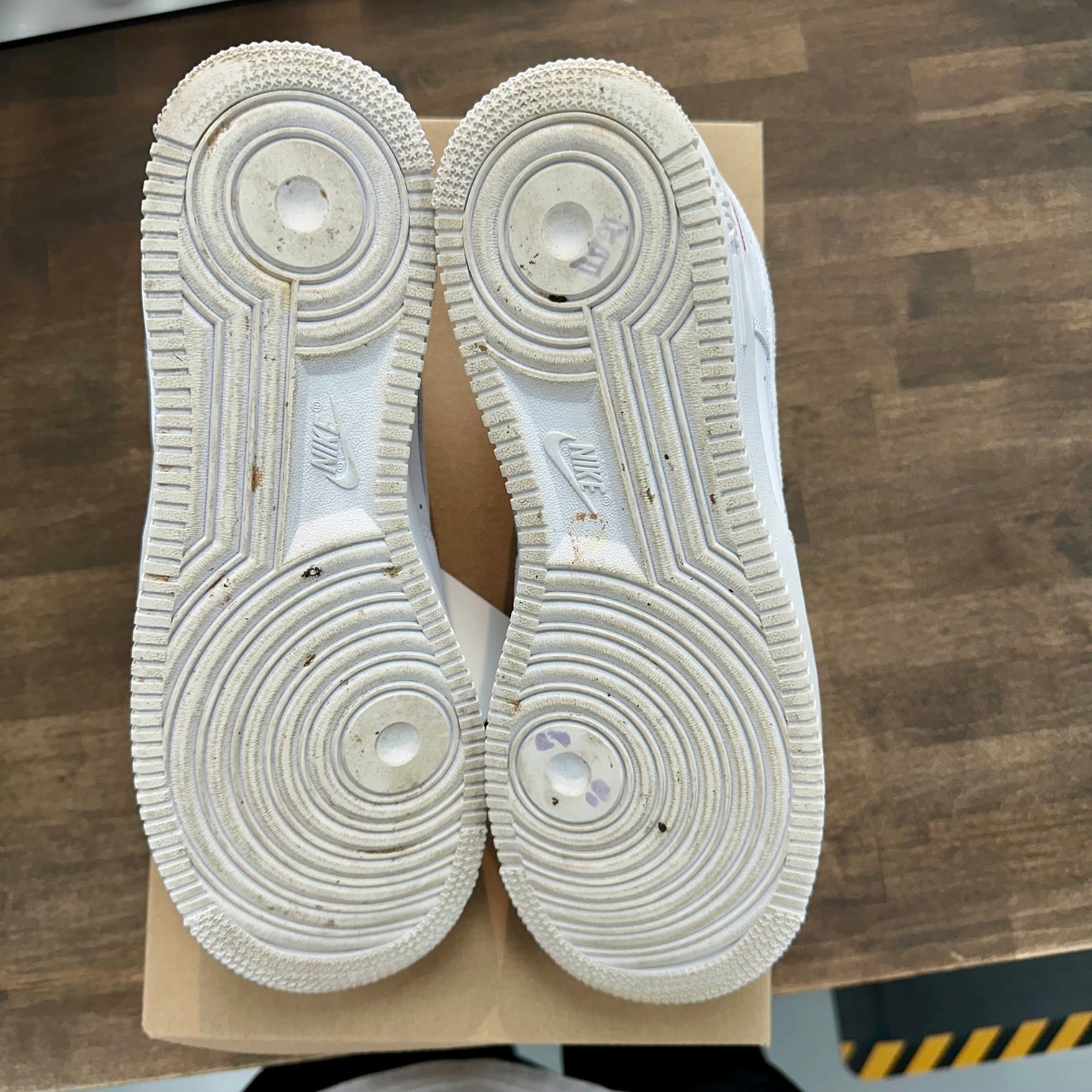 Supreme Air Force 1 Low (Used, No Box)