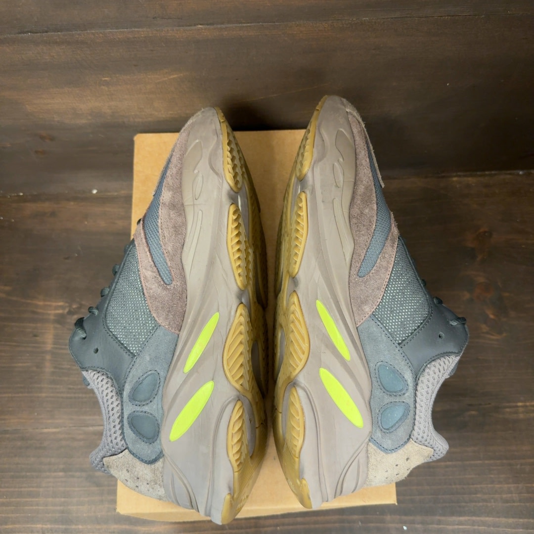 adidas Yeezy Boost 700 Mauve Size 12 (Pre-Owned) - Image 6