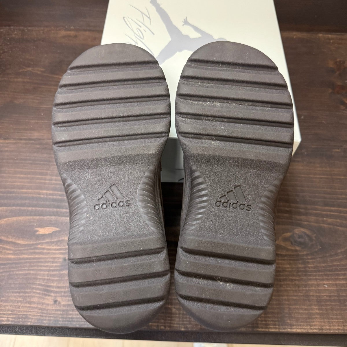 adidas Yeezy Desert Boot Oil Size 9 (Pre-Owned) - Image 6