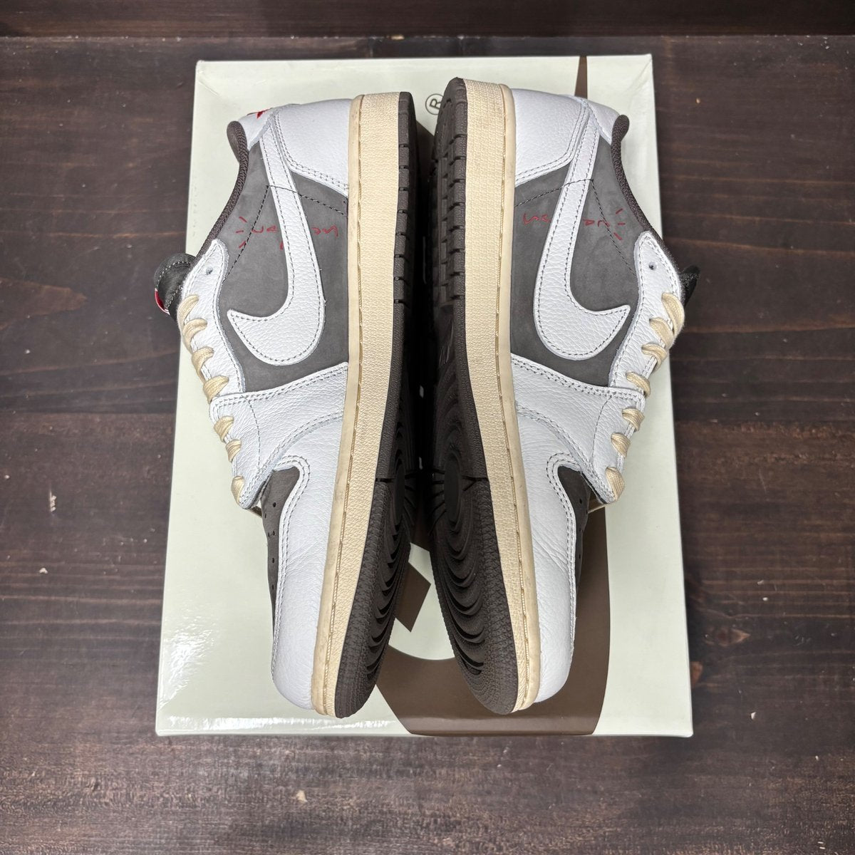 Jordan 1 Retro Low OG SP Travis Scott Reverse Mocha Size 10 (Pre-Owned) - tag