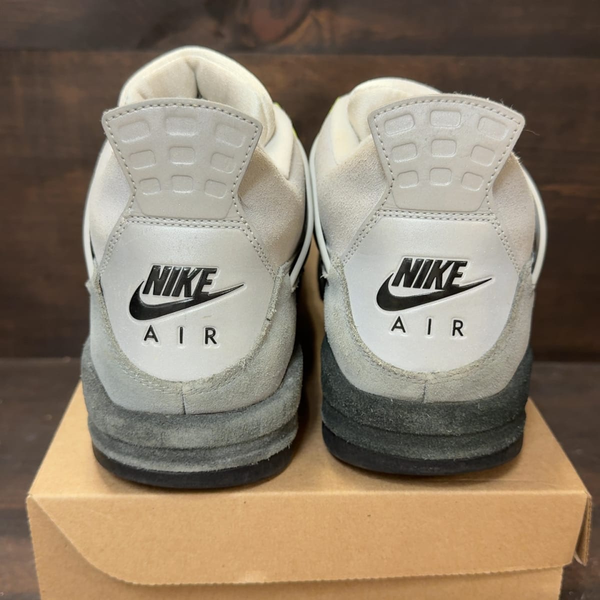 Jordan 4 Retro SE 95 Neon Size 13 (Pre-Owned) - aux