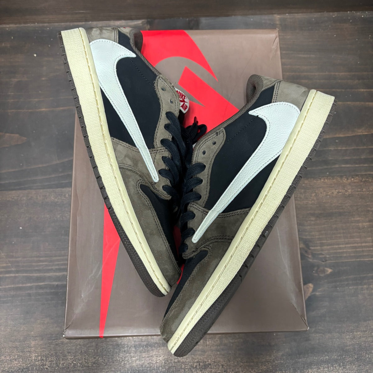 Jordan 1 Retro Low OG SP Travis Scott Mocha - Image 2