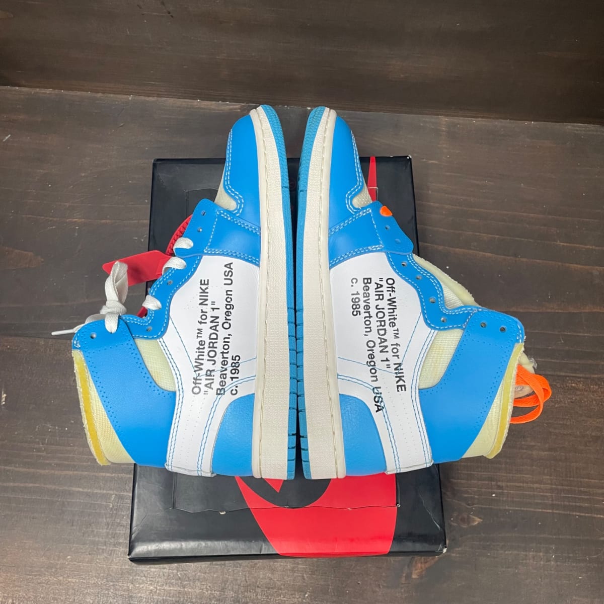 Jordan 1 Retro High Off-White University Blue Size 7 (Pre-Owned) - tag