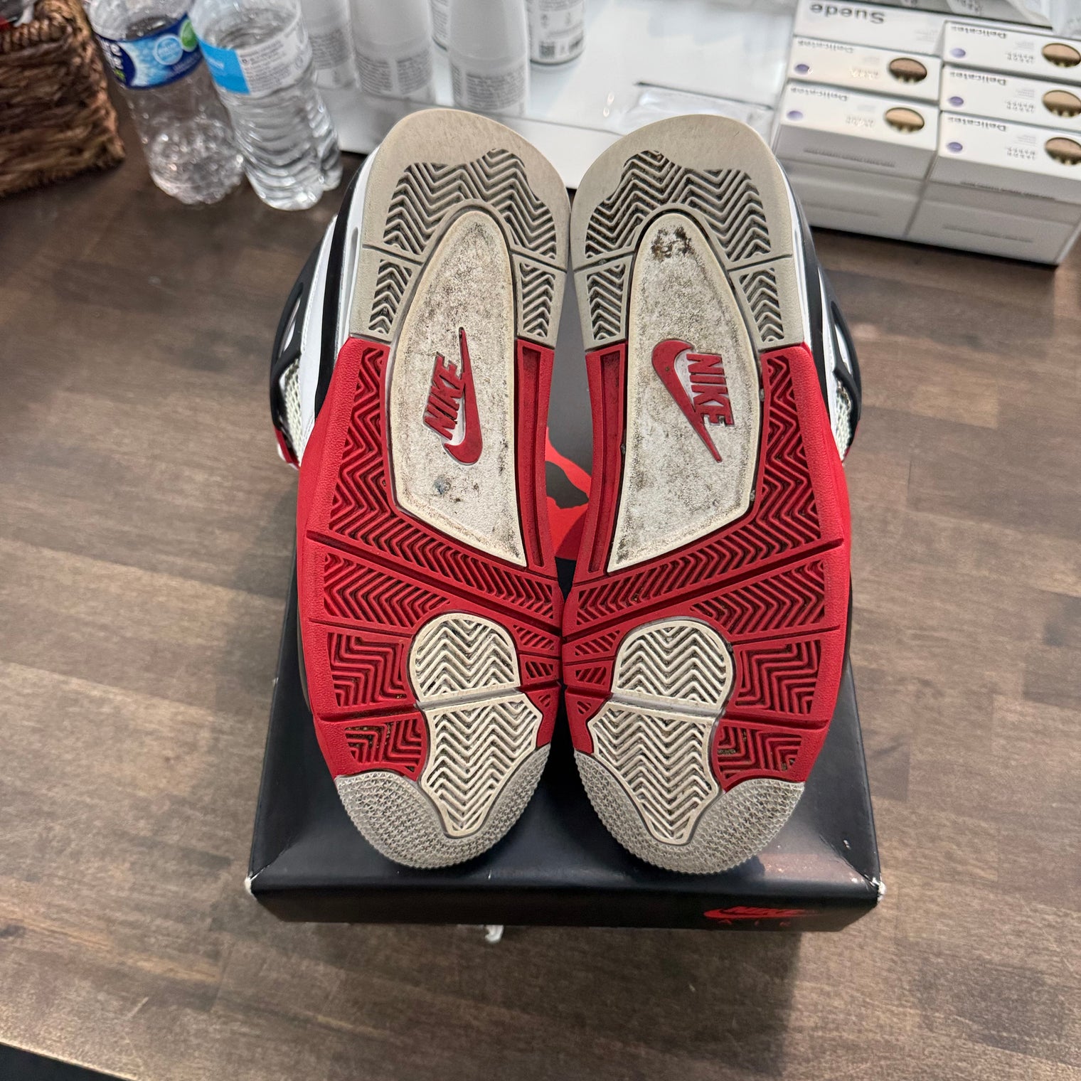 Fire Red Jordan 4 2020 (USED)