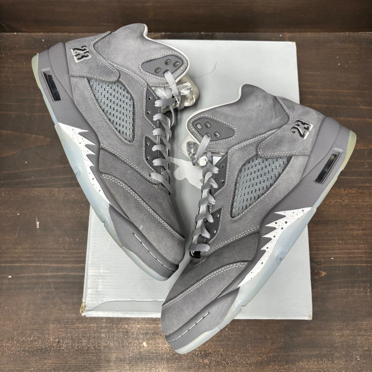 Jordan 5 Retro Wolf Grey (2026) - Image 2