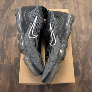 Nike Air VaporMax 2021 FK Black White Anthracite Size 11 (Pre-Owned) - Image 1