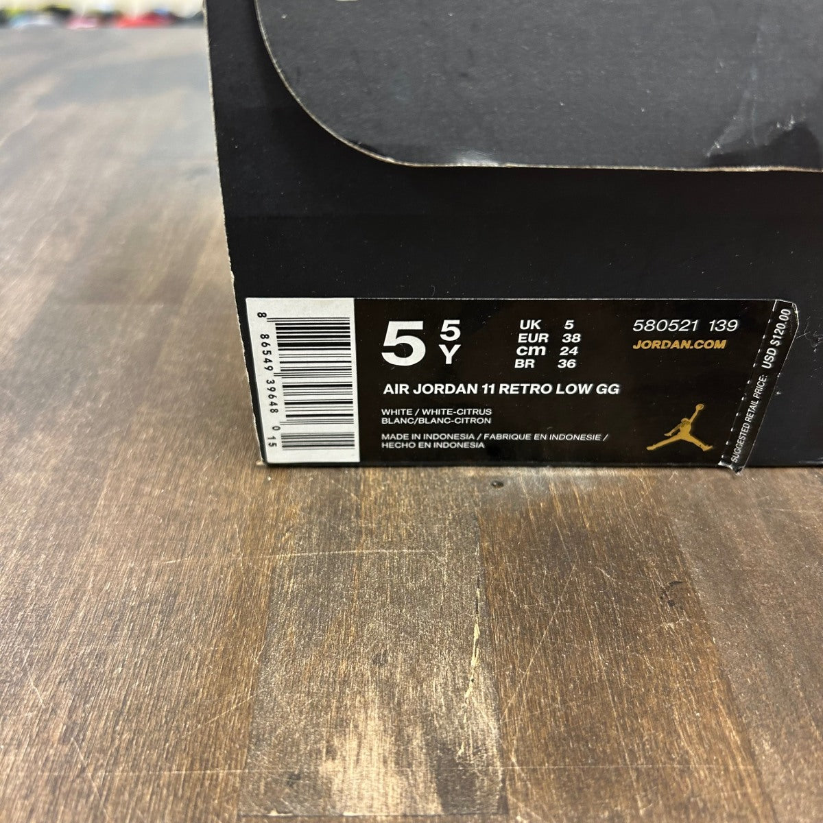 Jordan 11 Retro Low Citrus (2015) (GS) - Image 6