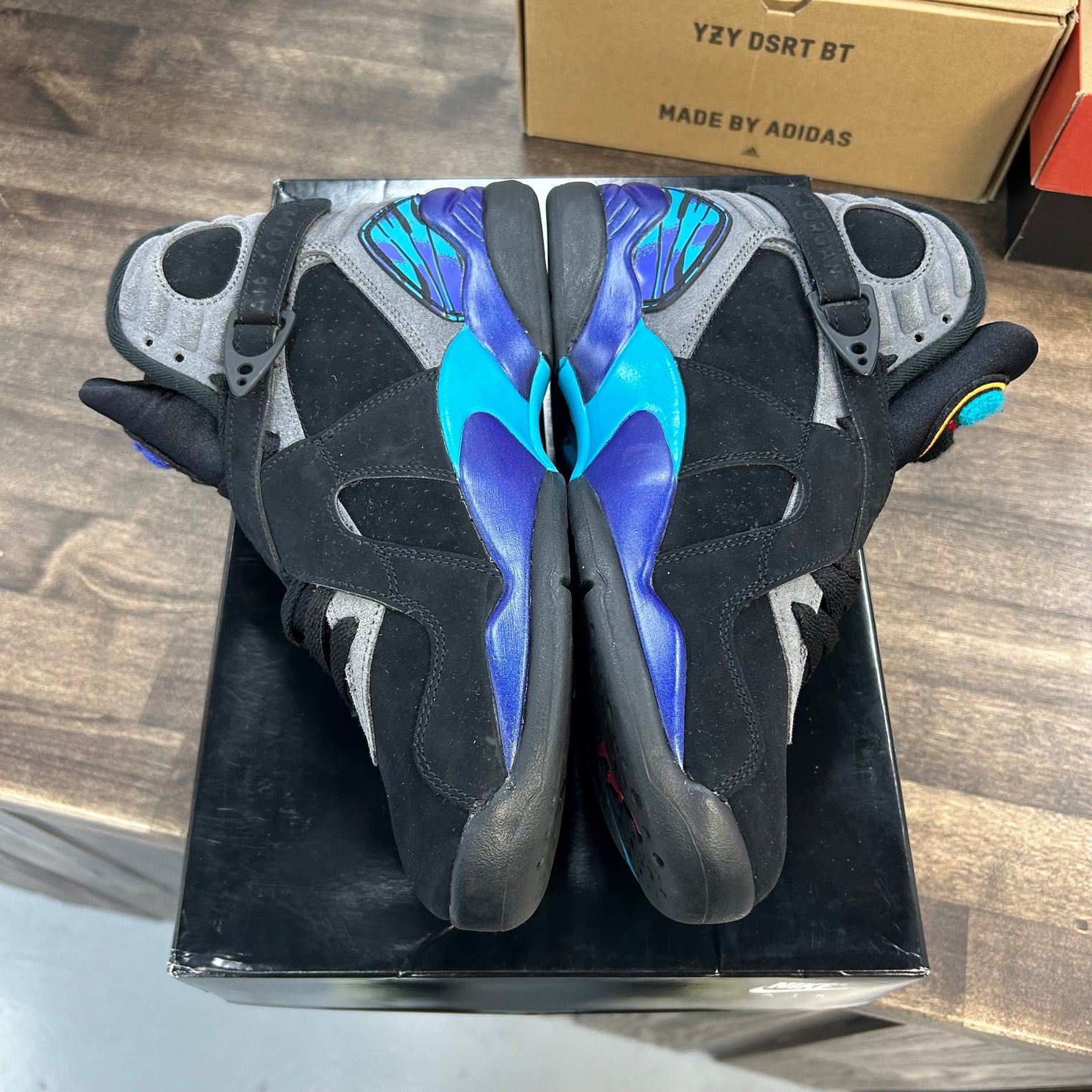 Aqua Jordan 8 Retro (USED)