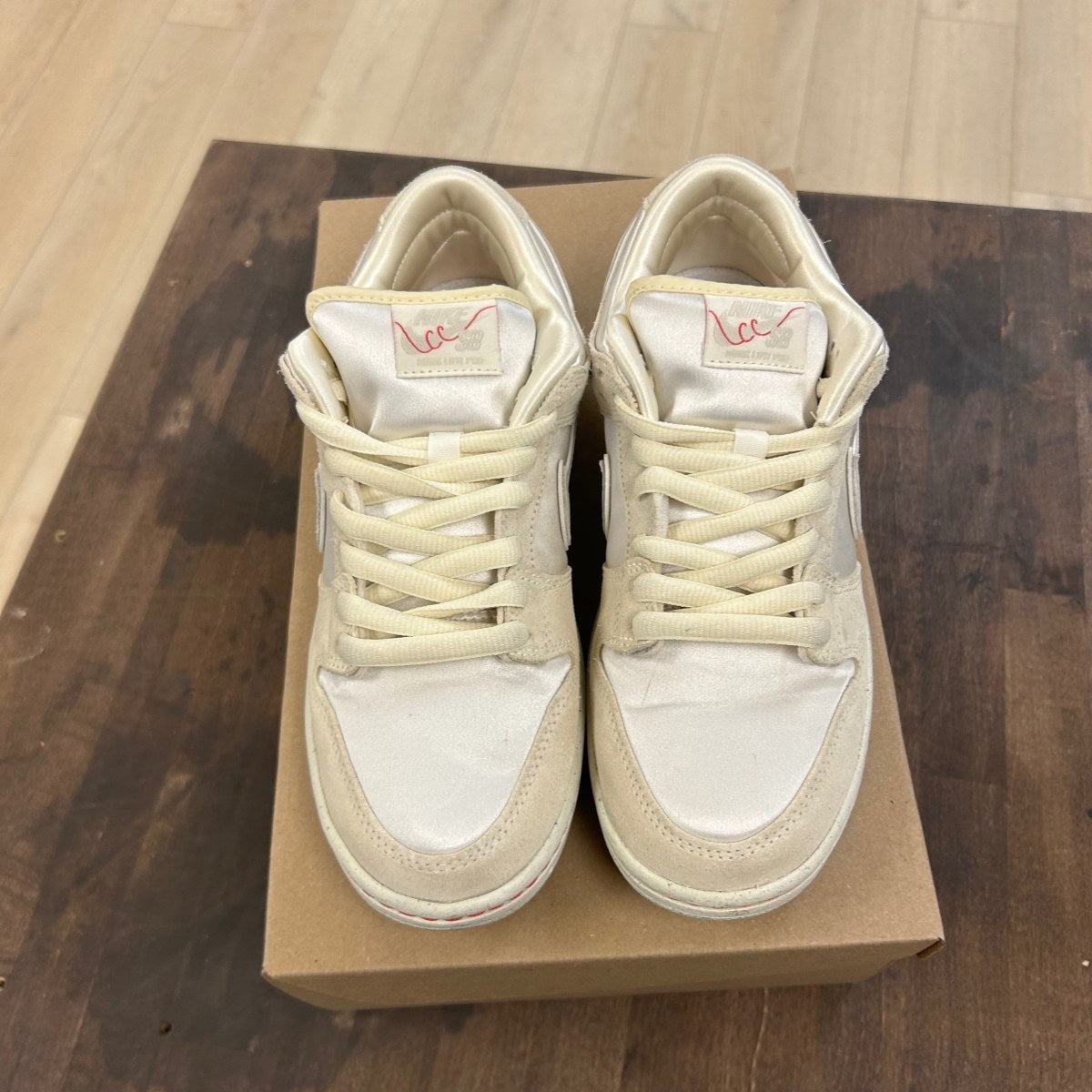Nike SB Dunk Low City of Love Light Bone Size 7 (Pre-Owned) - Image 4