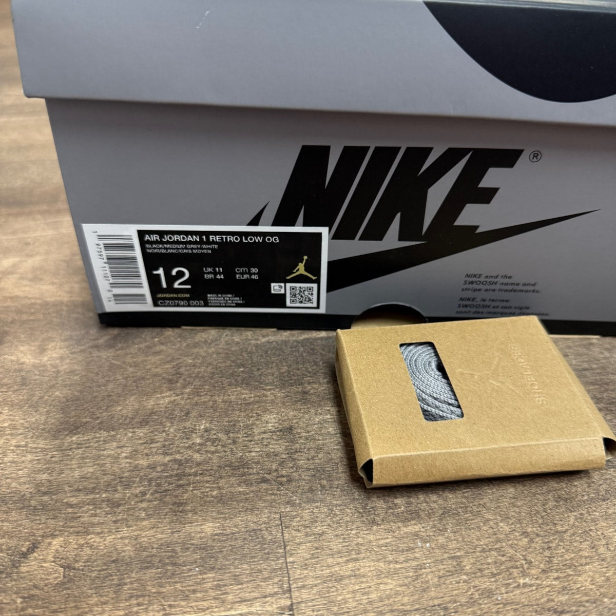 Jordan 1 Retro Low OG Shadow (2024) - Image 6