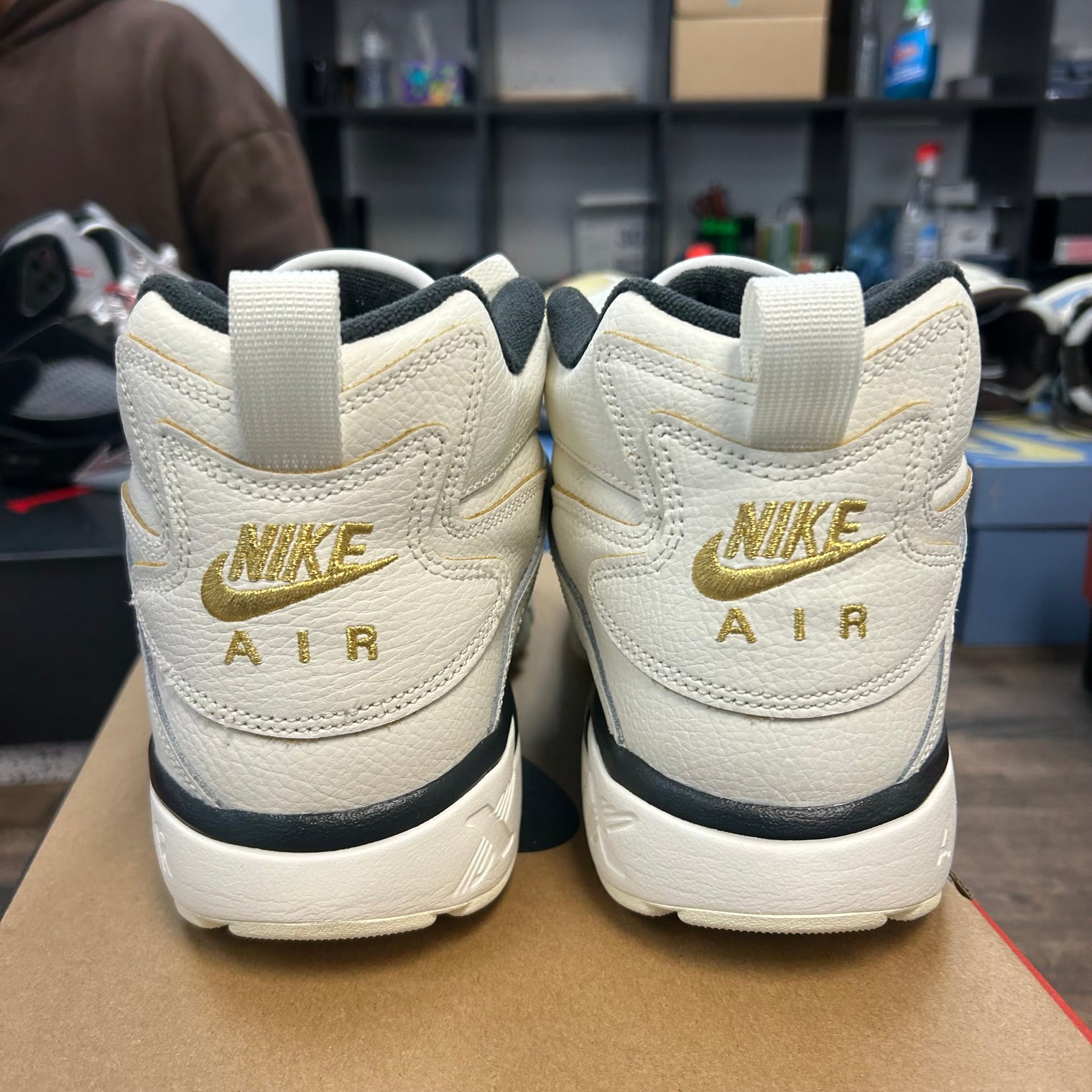 Must Be The Money Nike Air Diamond Turf (USED)