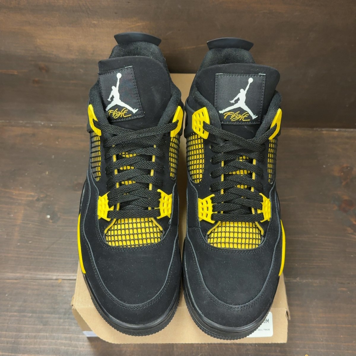 Jordan 4 Retro Thunder (2023) Size 12 (Pre-Owned) - tag