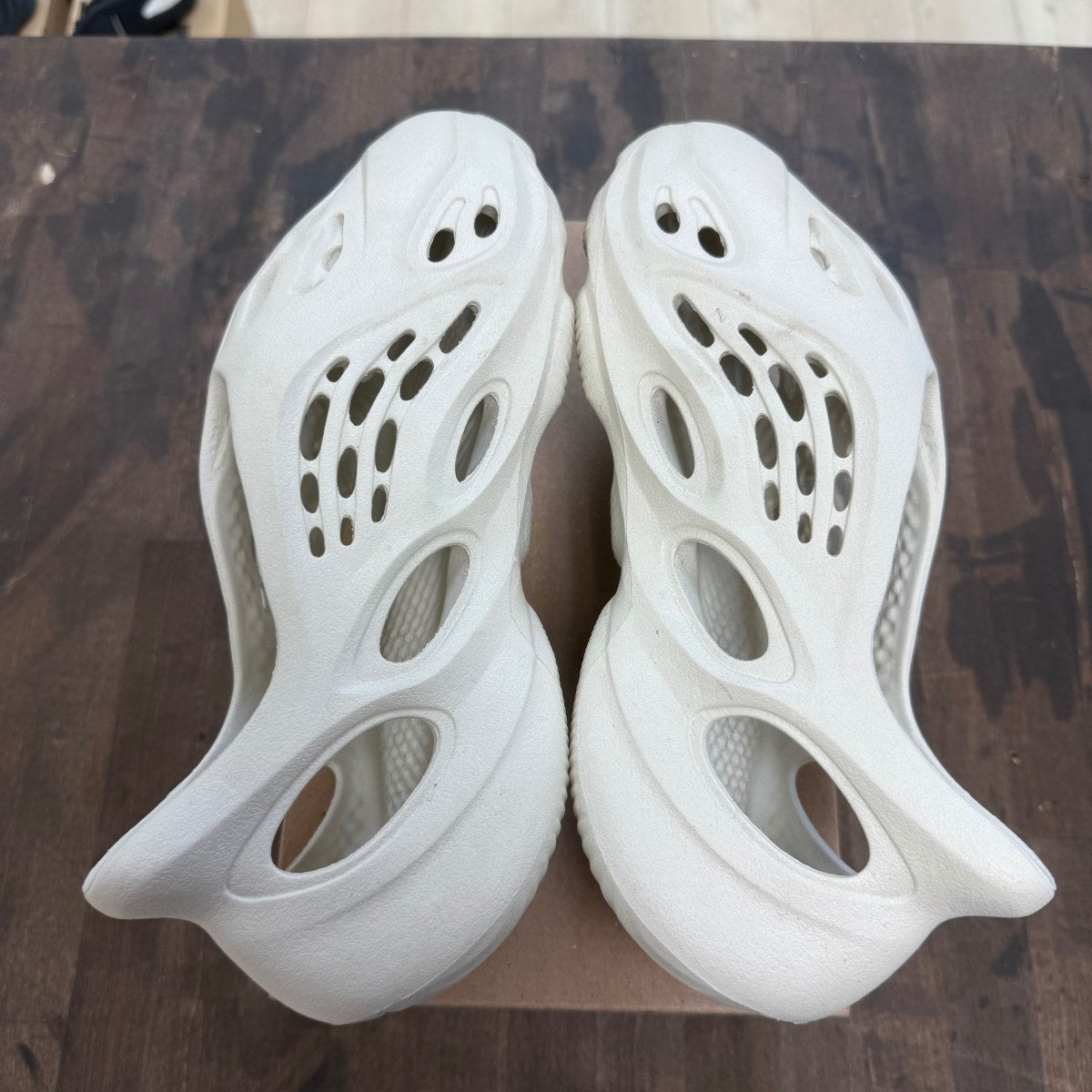 adidas Yeezy Foam RNNR Ararat - Image 6