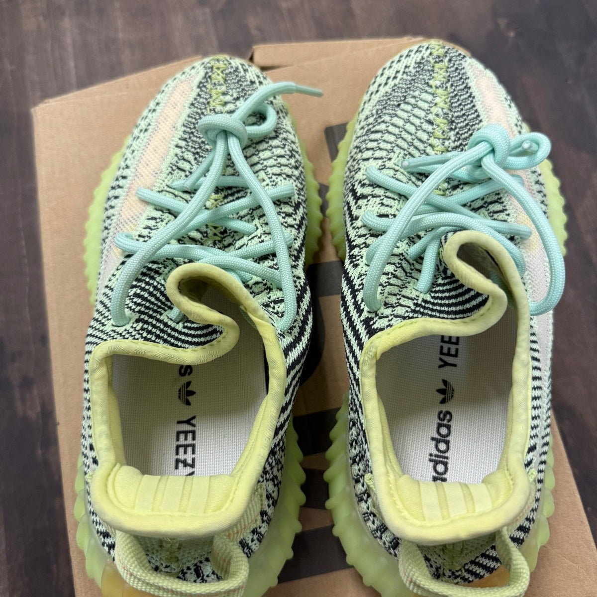 adidas Yeezy Boost 350 V2 Yeezreel (Non-Reflective) Size 4 (Pre-Owned) - Image 4