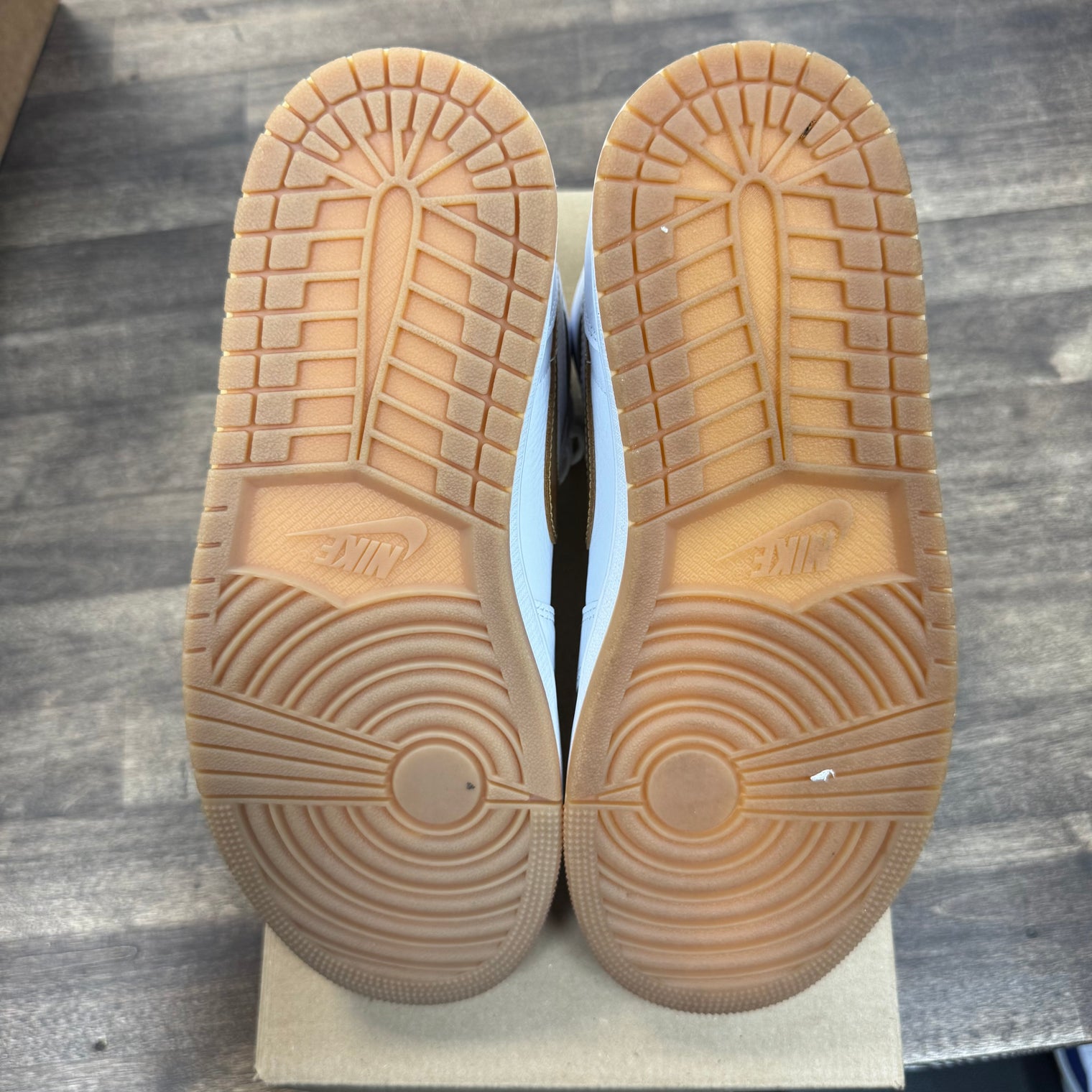 Metallic Gold Jordan 1 High OG (W) (USED, No Box)