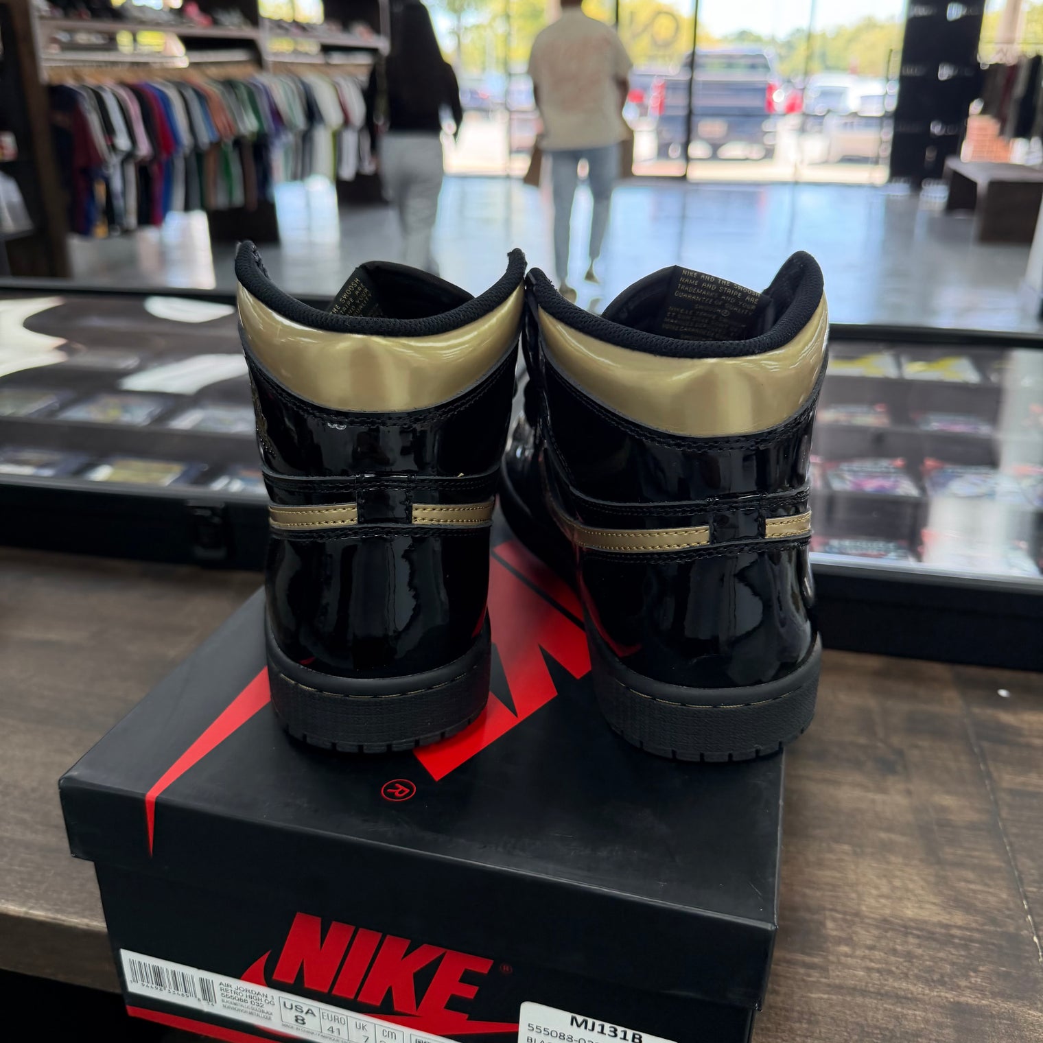 Black Metallic Gold Jordan 1 High 2020 (USED)