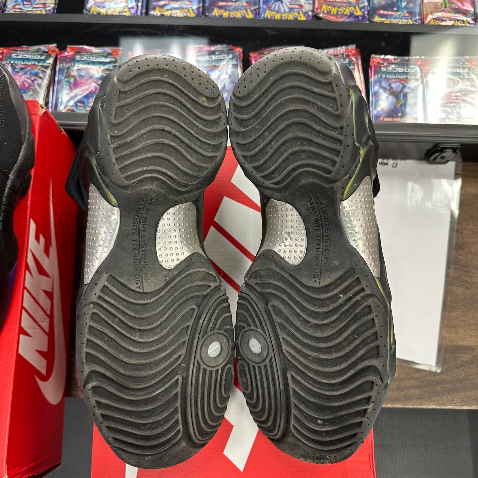 Metallic Gold Flightposite (2024) (USED)