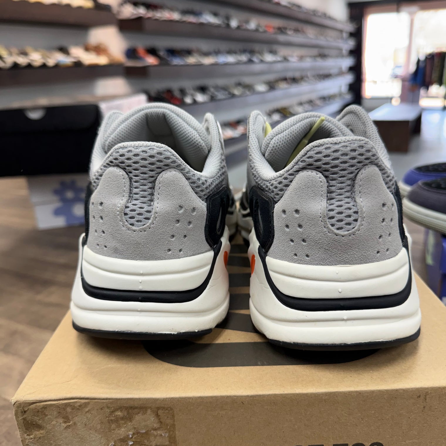 Yeezy 700 Wave Runner (USED)