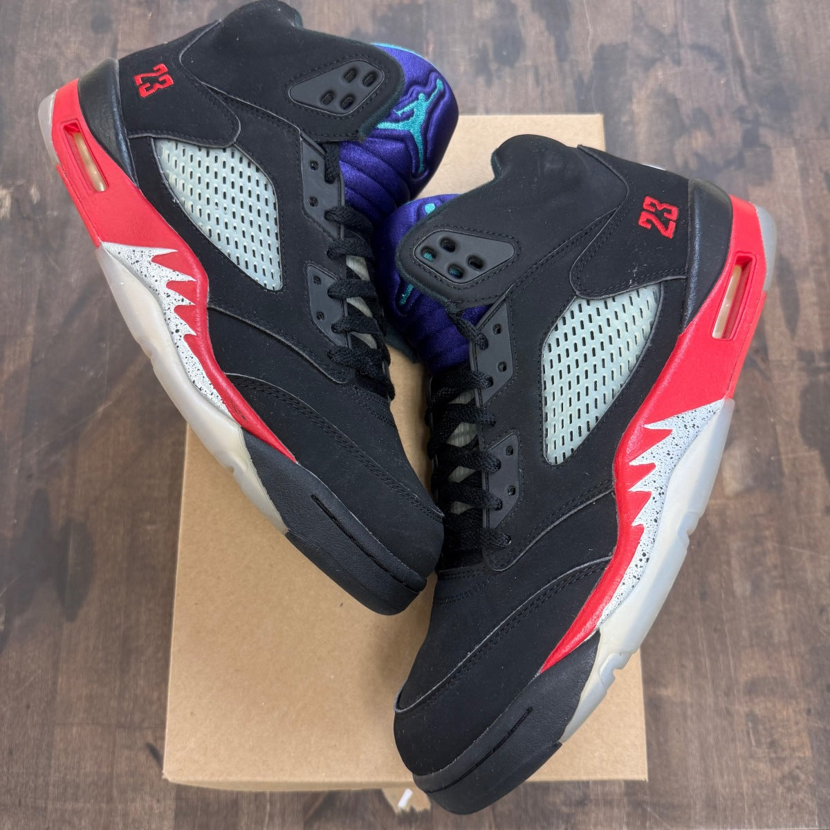 Jordan 5 Retro Top 3 Size 11 (Pre-Owned) - Image 1