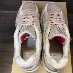 New Balance 990v4 Pink Ribbon (Faded Rose) Size 8 (Pre-Owned) - Image 4