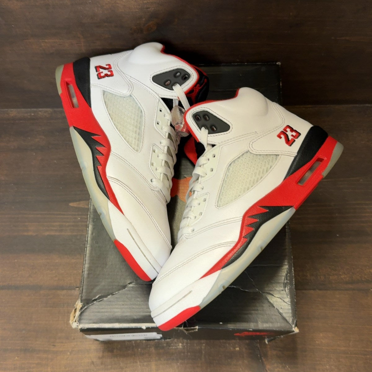 Jordan 5 Retro Fire Red Black Tongue (2025) - Image 2