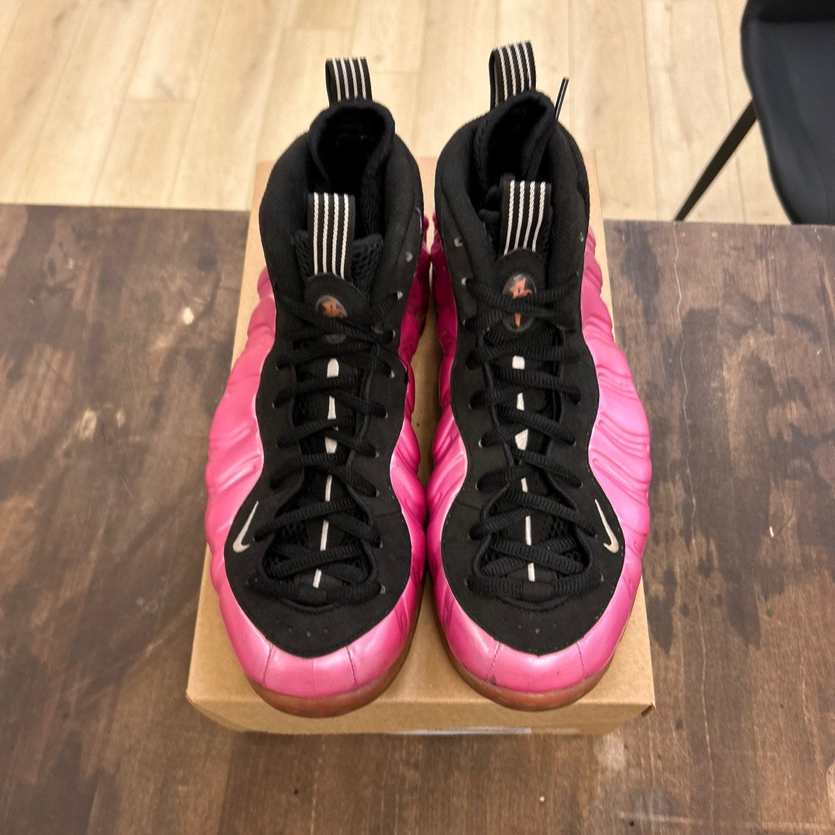 Nike Air Foamposite One Pearlized Pink Size 10.5 (Pre-Owned) - Image 2