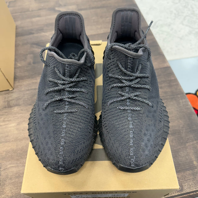 Black Static Yeezy 350 (USED)
