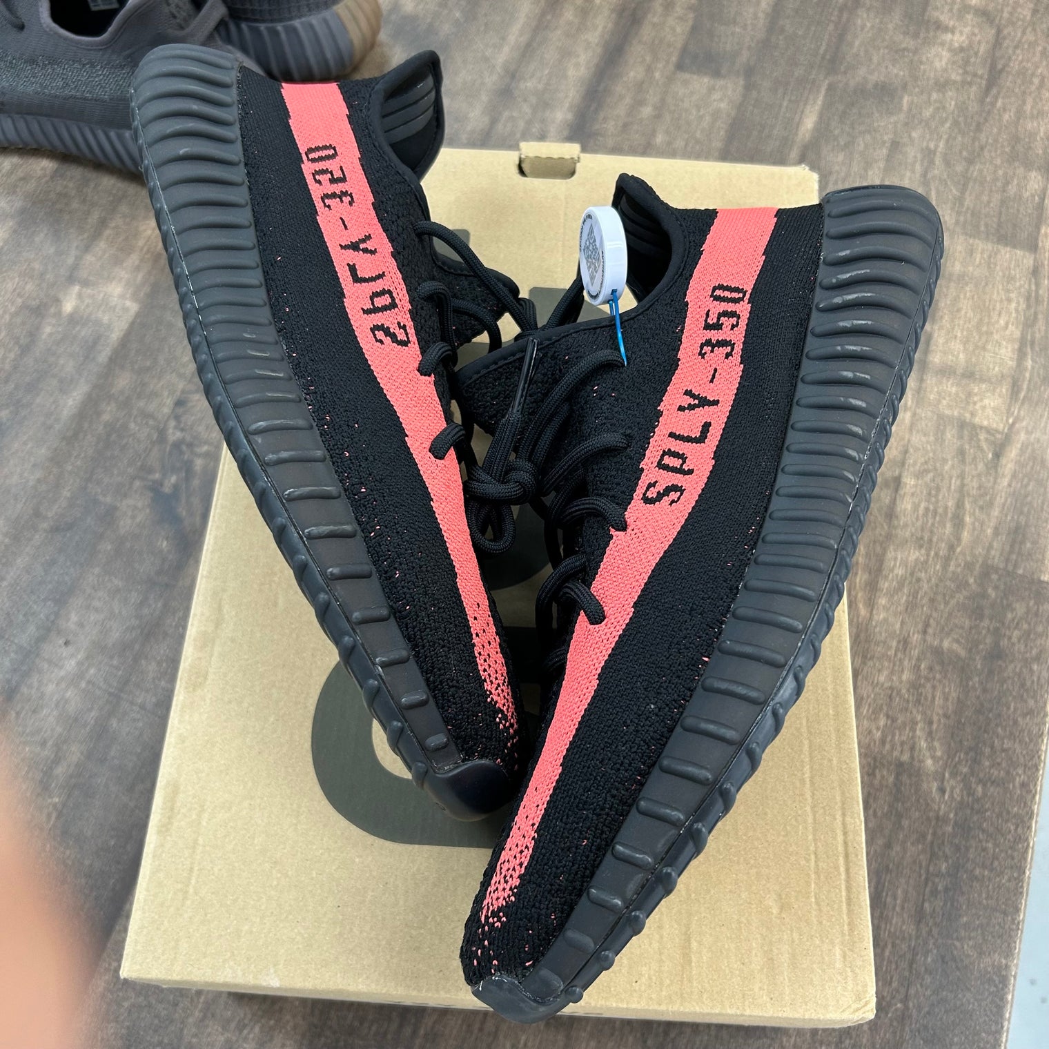 Core Red Stripe Yeezy 350 (USED)