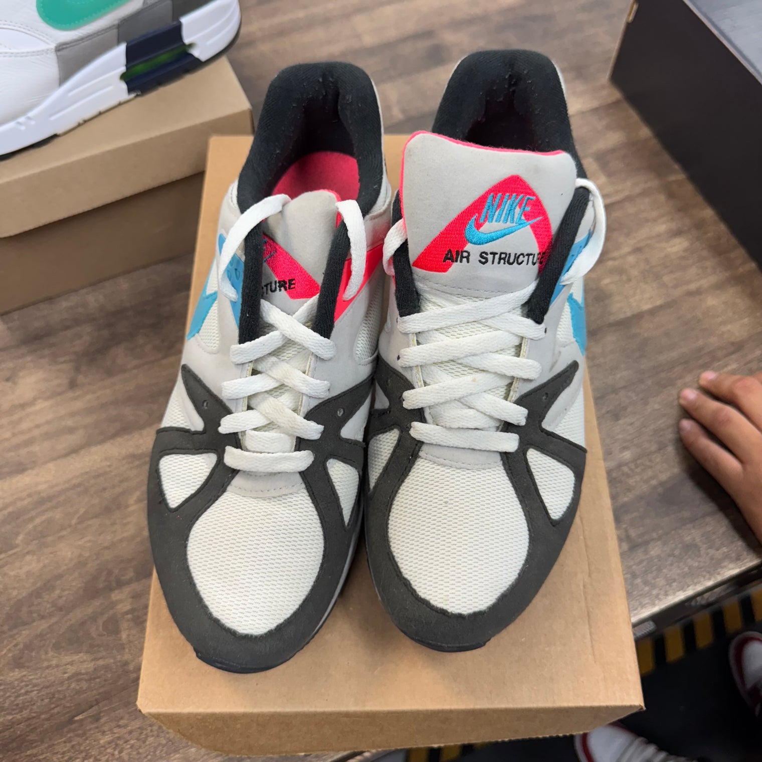 Air Structure Triax 91 OG 2021 Neo Teal (USED, No Box)