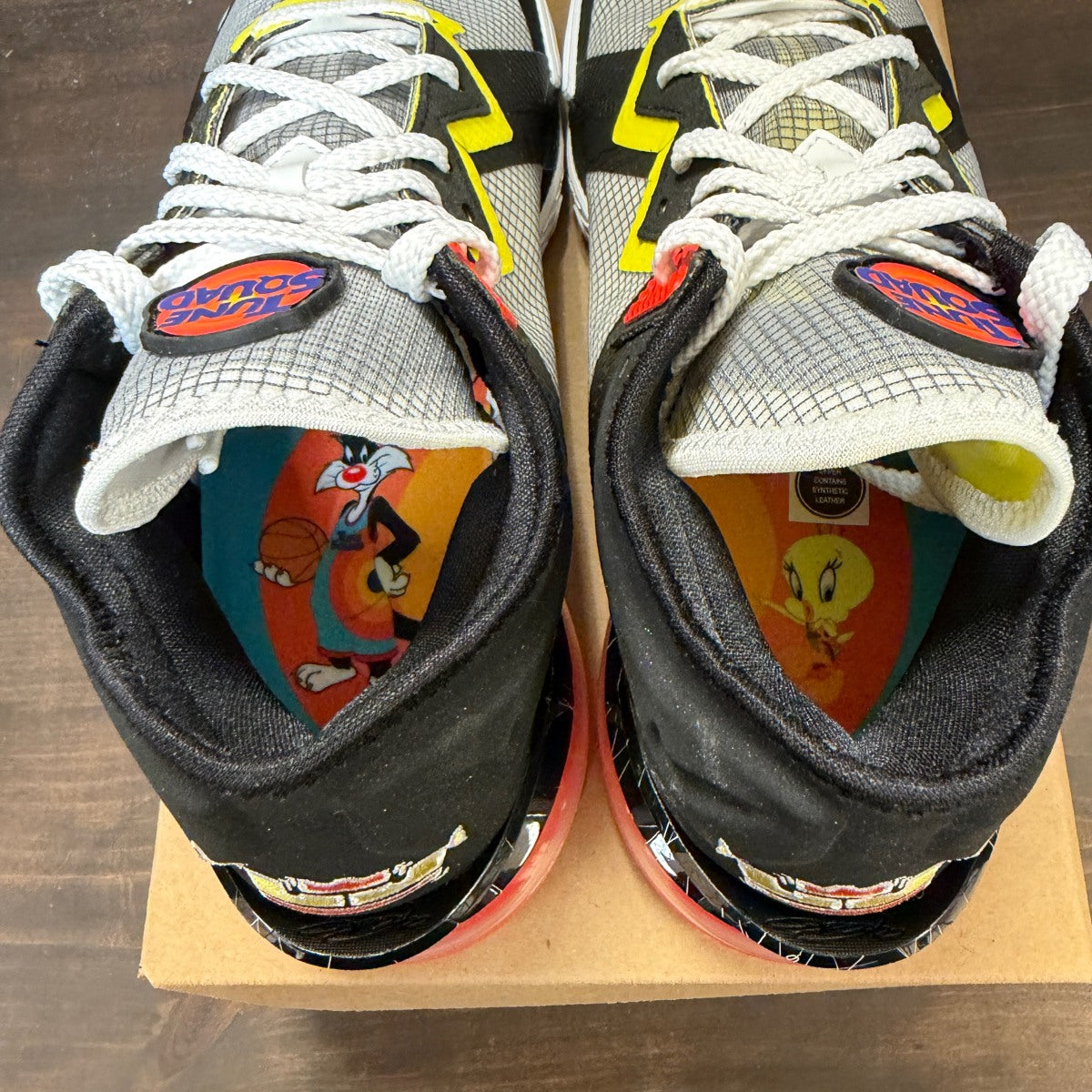 Nike LeBron 18 Low Sylvester vs Tweety Space Jam Size 8.5 (Pre-Owned) - Image 5