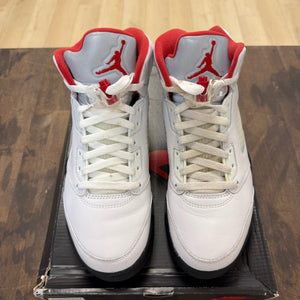 Jordan 5 Retro Fire Red Silver Tongue (2020) - Image 2