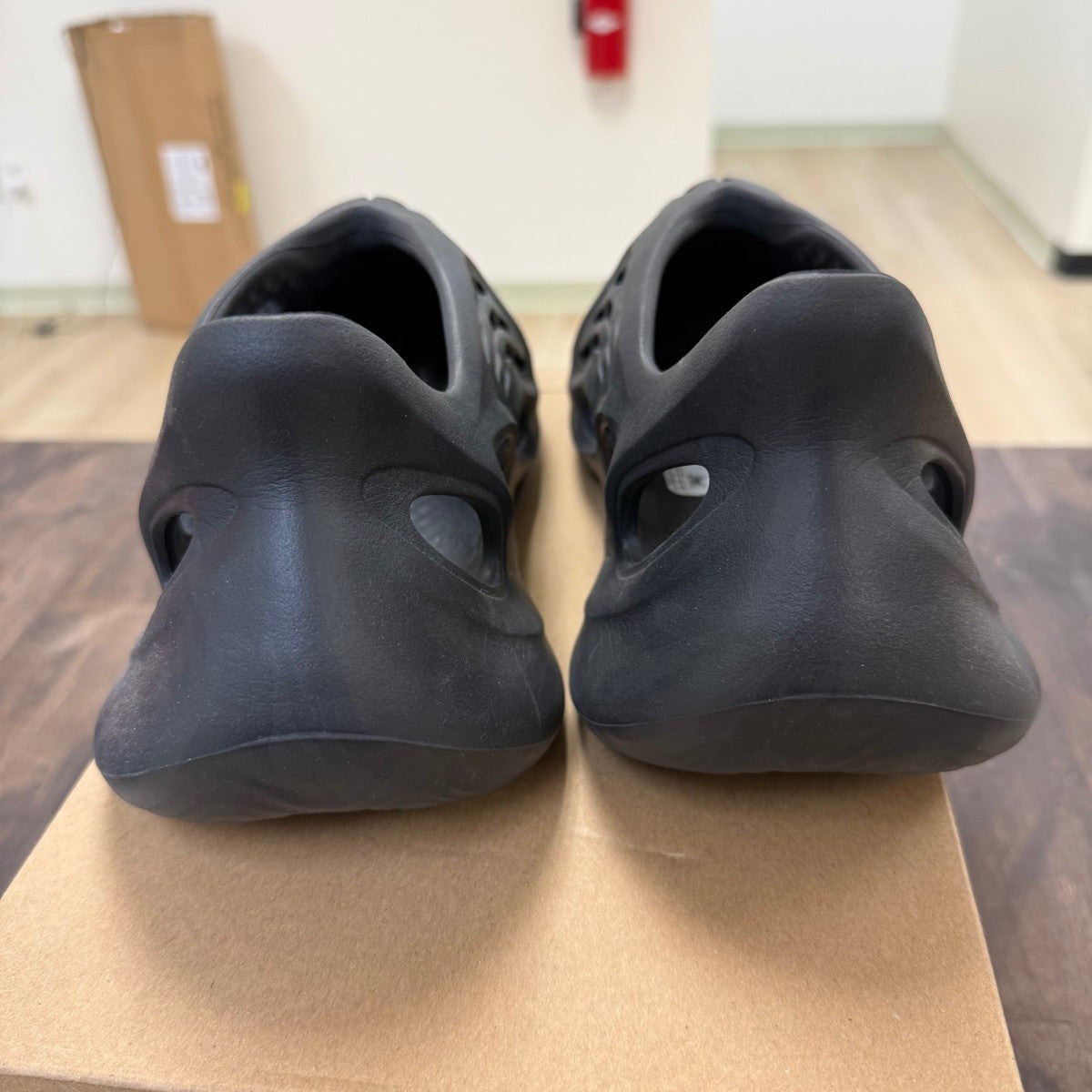 adidas Yeezy Foam RNR Onyx - Image 3