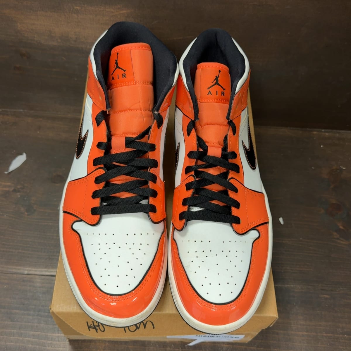 Jordan 1 Mid SE Turf Orange Size 12 (Pre-Owned) - tag
