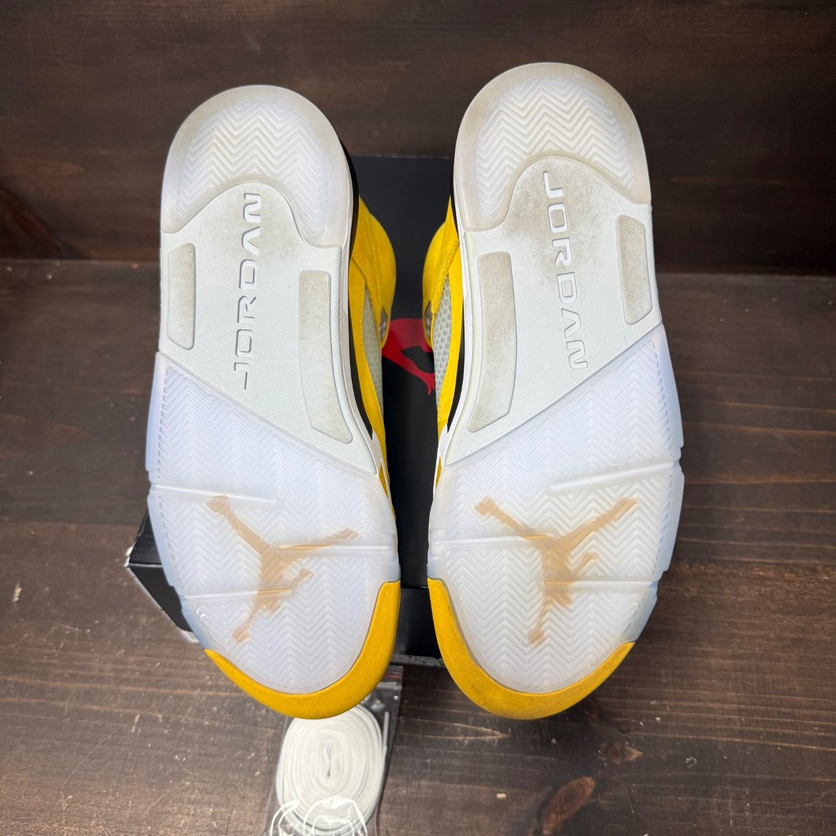 Jordan 5 Retro Tokyo T23 (2025) Size 11.5 (Pre-Owned) - box