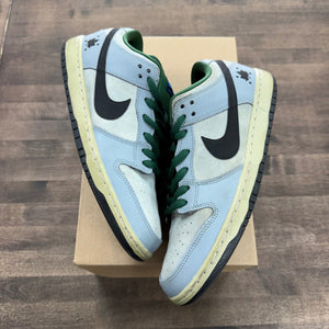 Nike SB Dunk Low Maple Leaf Central Park Size 11.5 (Pre-Owned) - Image 1