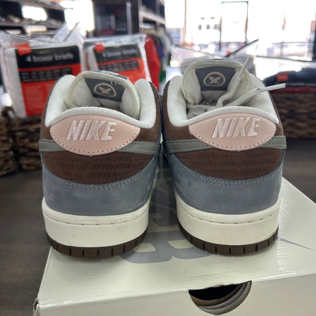 Nike SB Dunk Low Yuto Horigome Size 10.5 (Pre-Owned) - Image 4