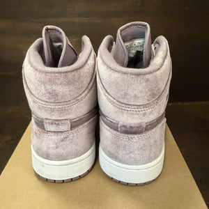 Air Jordan 1 Mid SE Purple Velvet (Women's) Size 10.5W (Pre-Owned) - Image 4