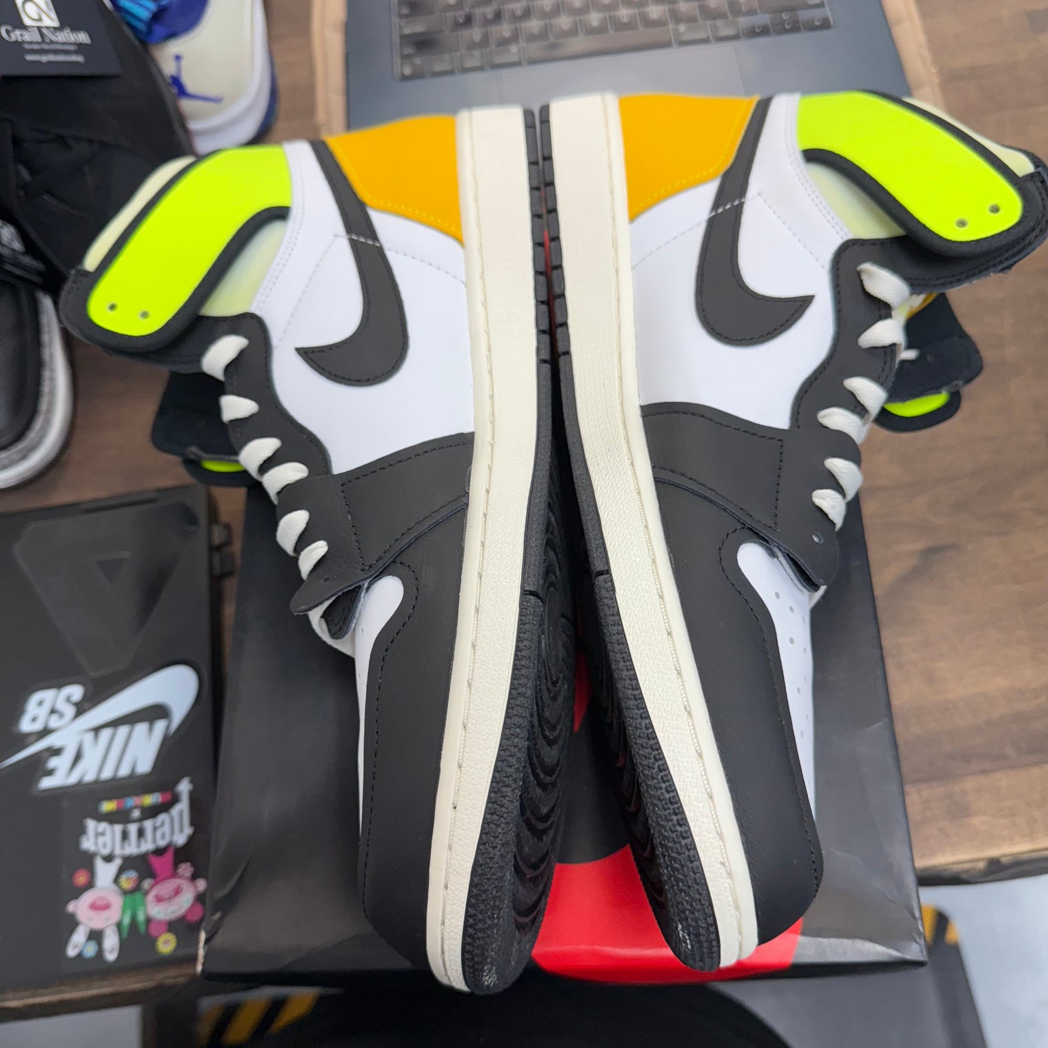 Volt Jordan 1 High (USED)