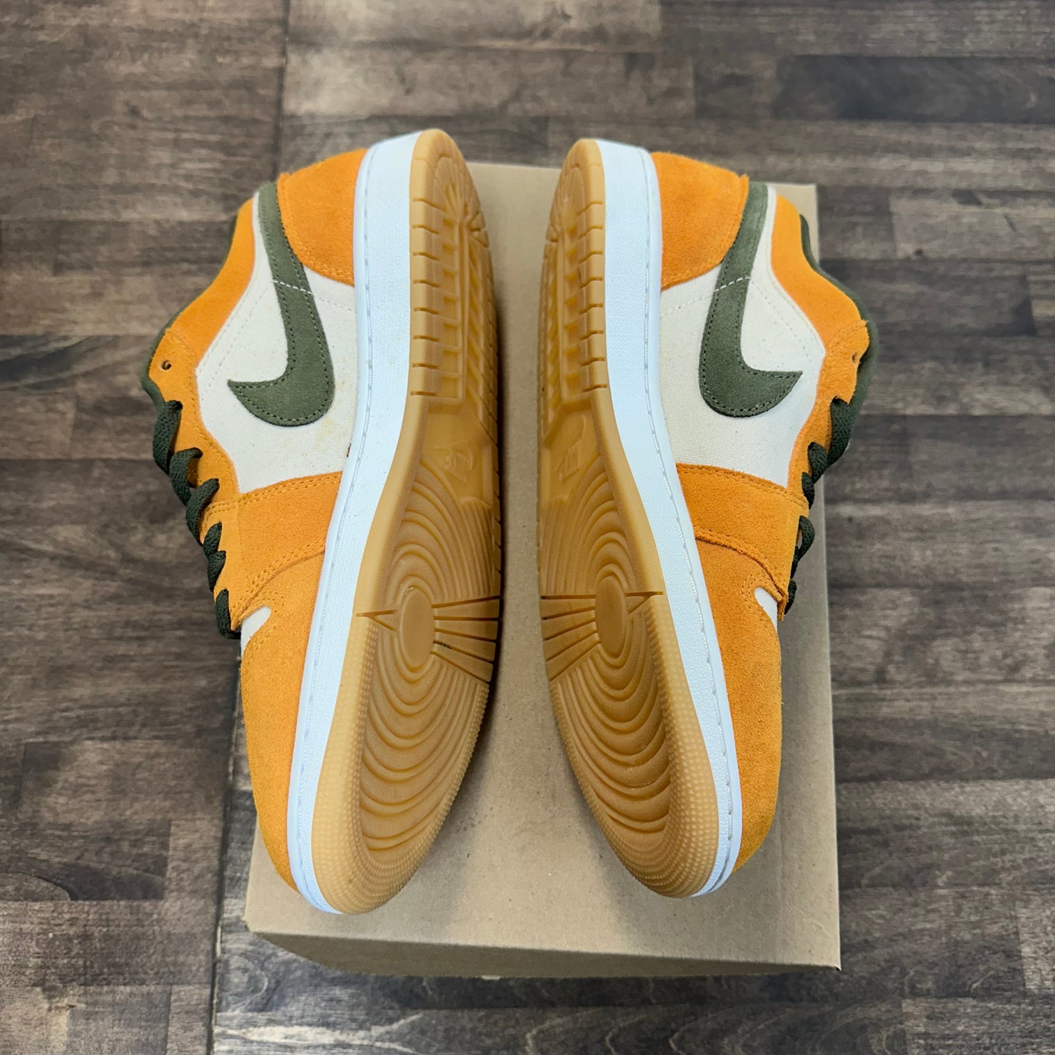 Curry Jordan 1 Low (Used, No Box, No Insole)