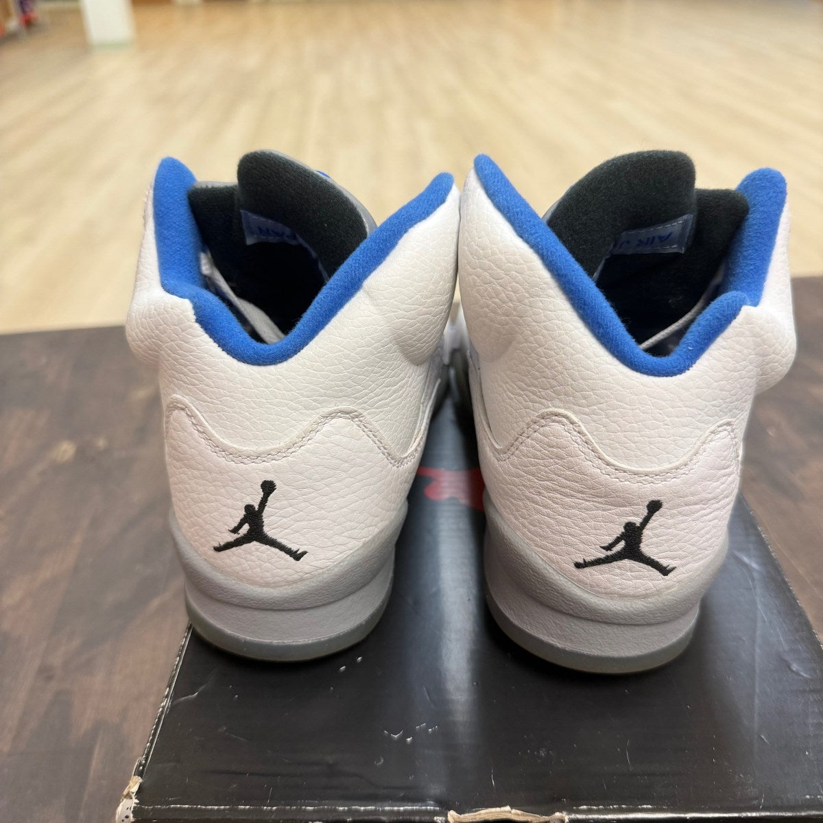 Jordan 5 Retro White Stealth (2021) (GS) - Image 3