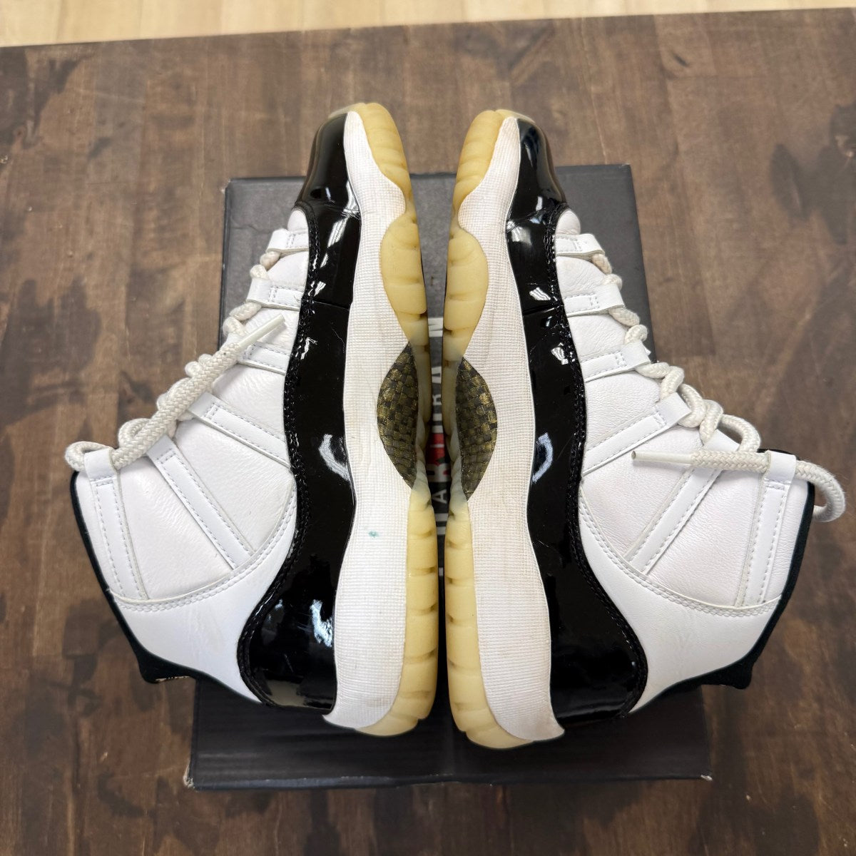 Jordan 11 Retro DMP Gratitude (2023) (GS) - Image 4