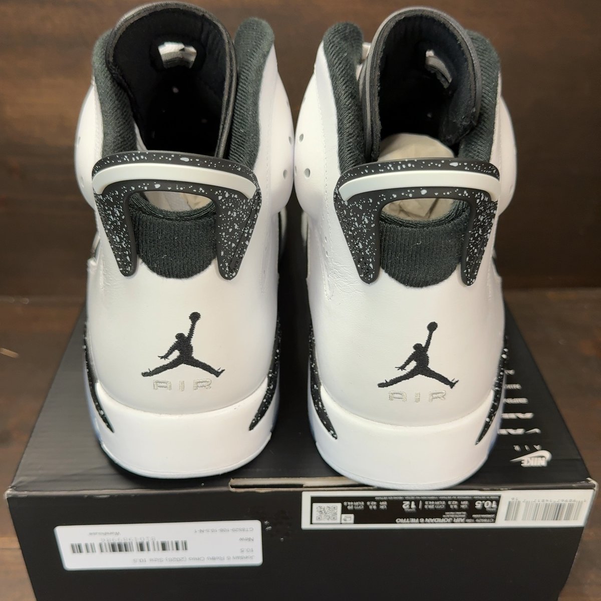 Jordan 6 Retro Oreo (2026) Size 10.5 - aux