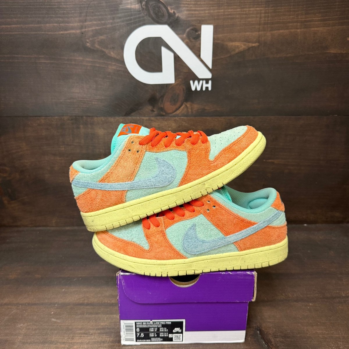 Nike SB Dunk Low Orange Emerald Rise - Image 1