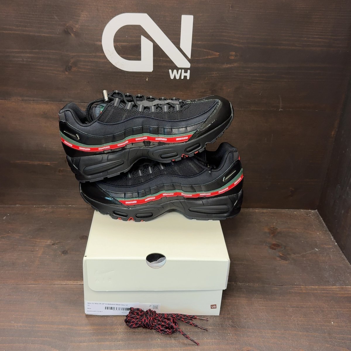 Nike Air Max 95 SP Undefeated Black Size 12 - front